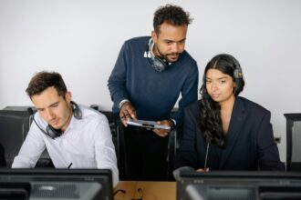 Formation digitale à Nice pour adultes en reconversion professionnelle