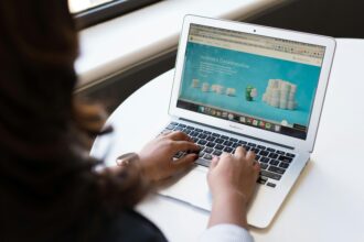 Création d'un site internet avec un design moderne et ergonomique